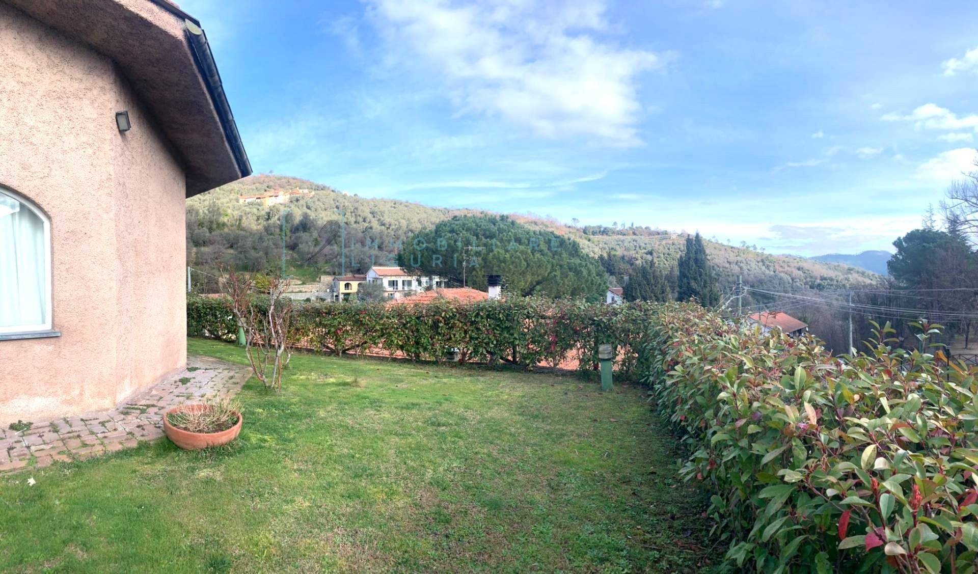 Immagine 3 di Villa in vendita  in Via della Croce a Casanova Lerrone