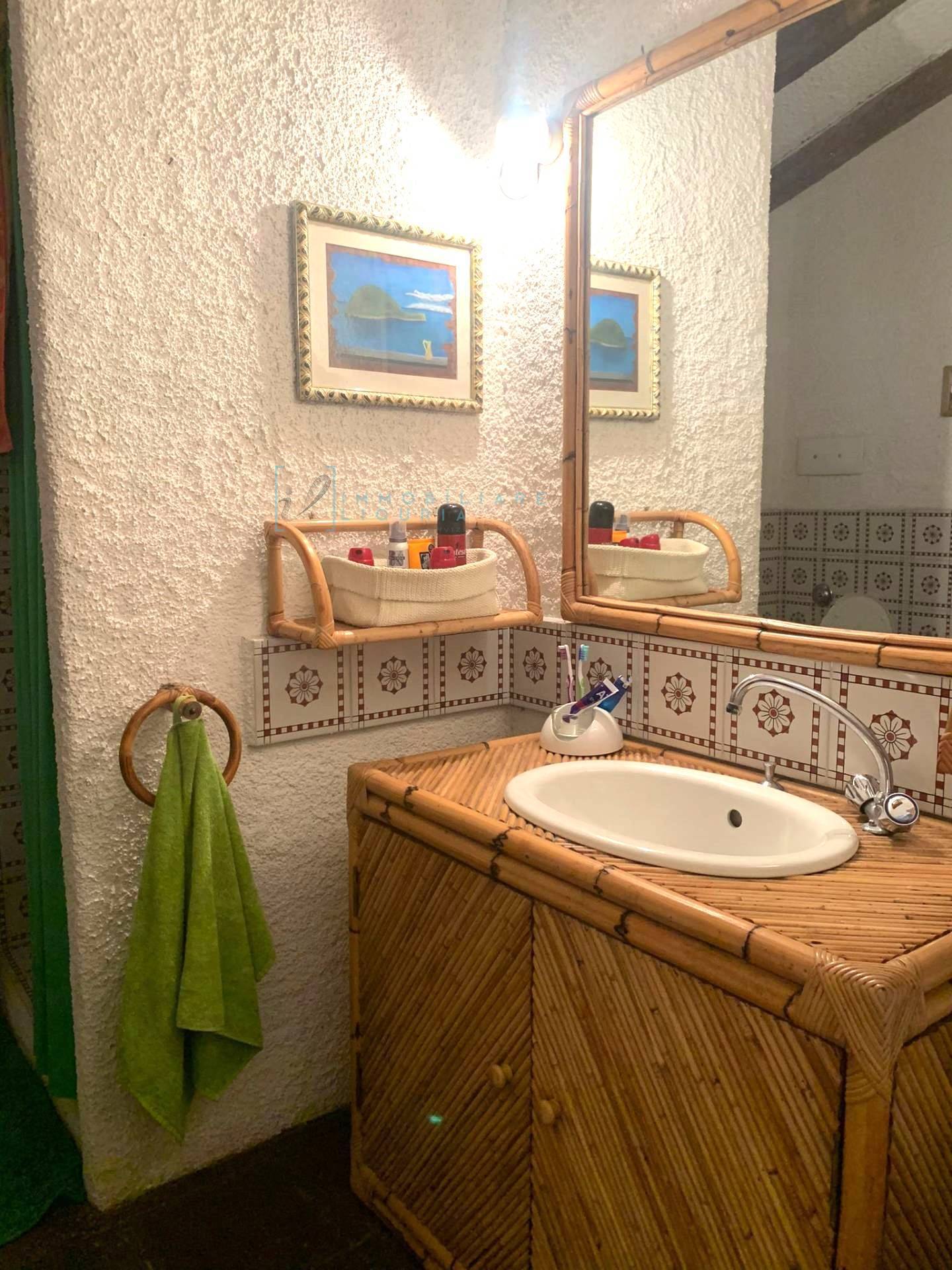 Immagine 9 di Villa in vendita  in Via della Croce a Casanova Lerrone