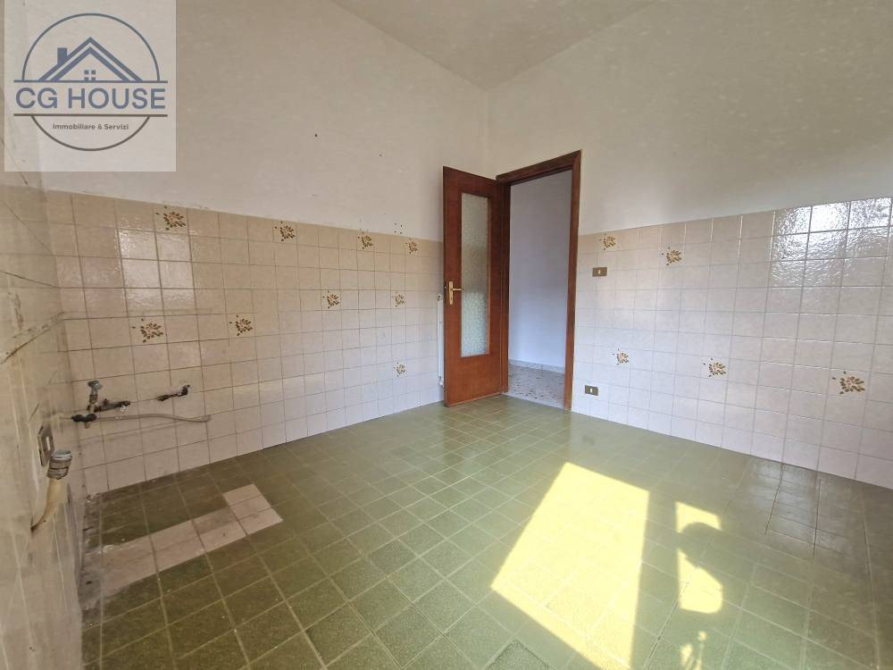 Immagine 9 di Appartamento in vendita  in Via Frate Agostino Da Casoria a Aiello Del Sabato