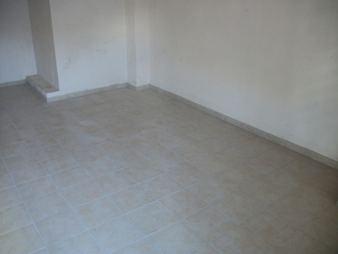 Immagine 20 di Negozio in vendita  in via Carlo Citerni a Roma