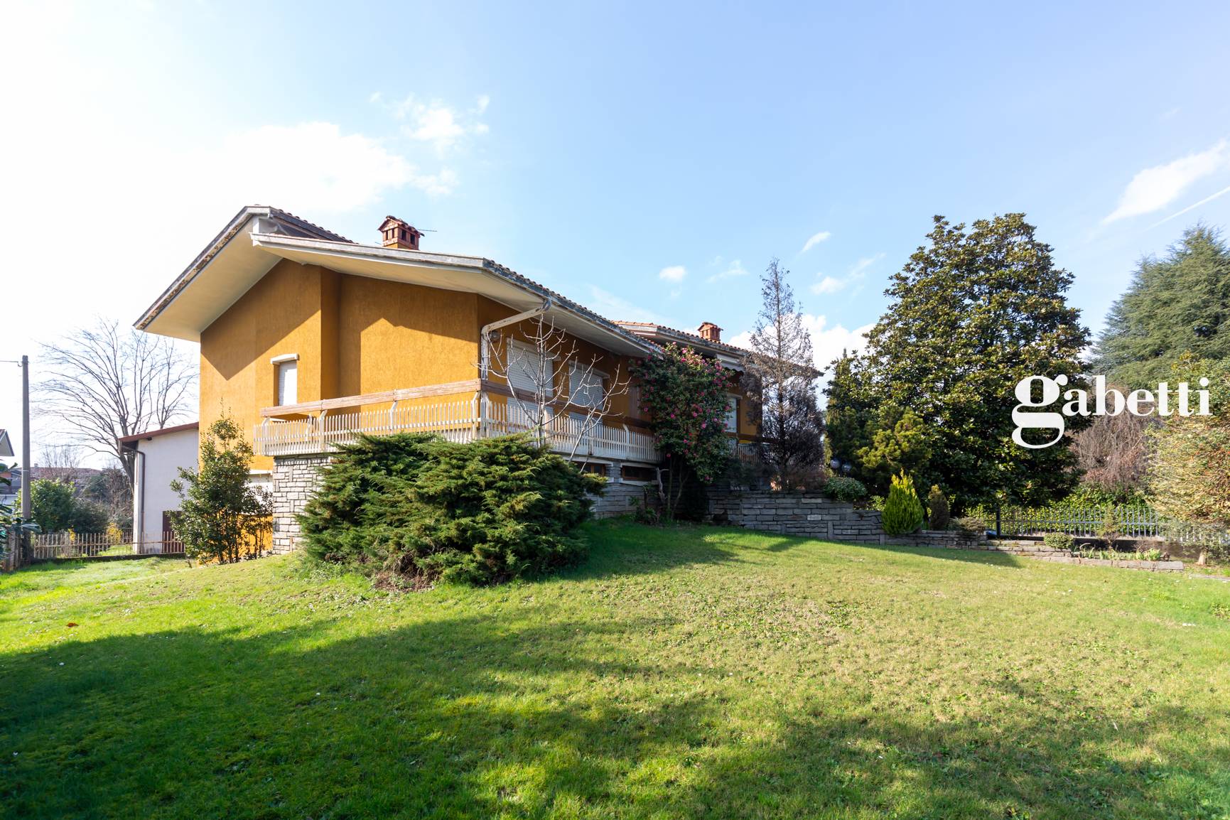 Immagine 1 di Villa in vendita  in Via Trento 28 a Osnago
