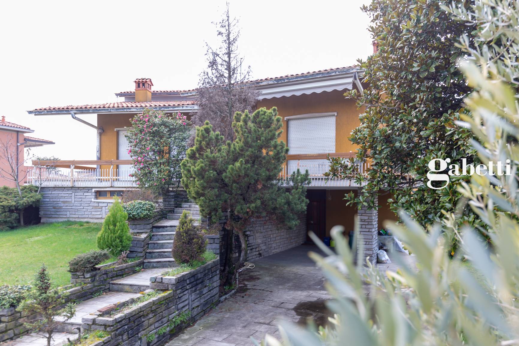 Immagine 9 di Villa in vendita  in Via Trento 28 a Osnago