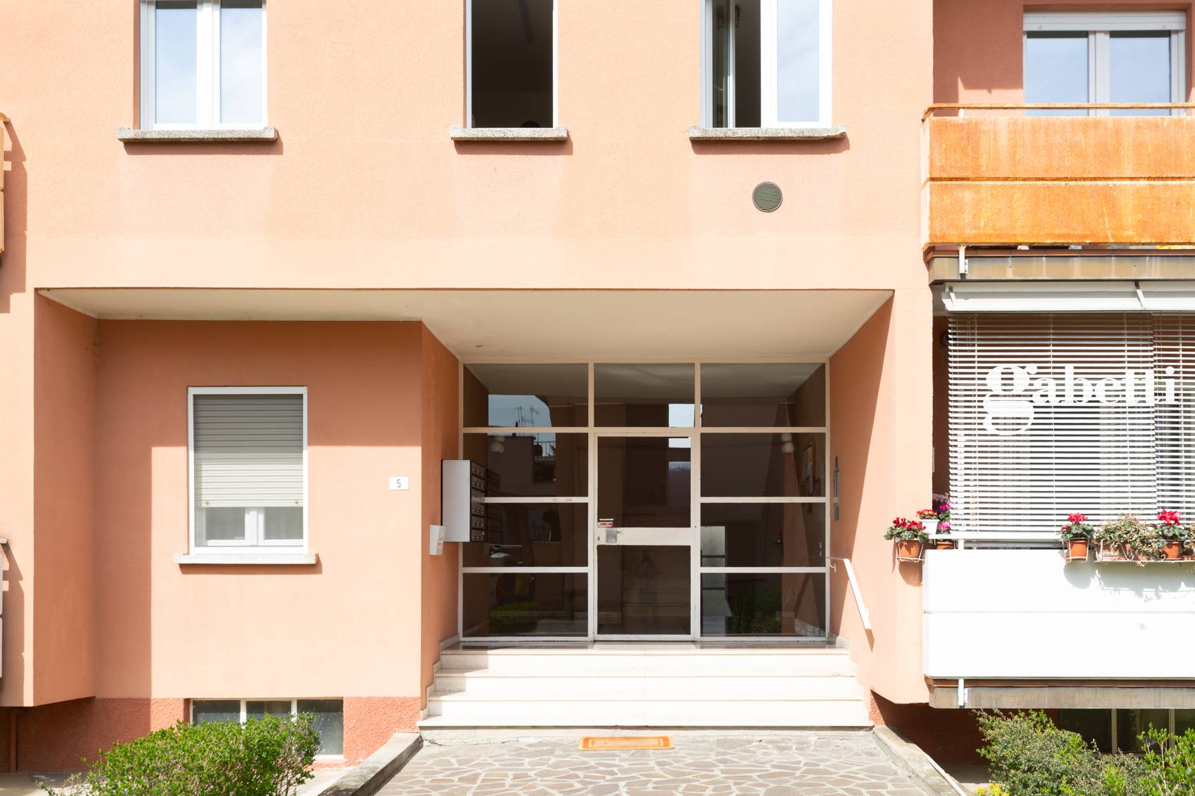 Immagine 6 di Appartamento in vendita  in Via Po' 5 a Lomagna