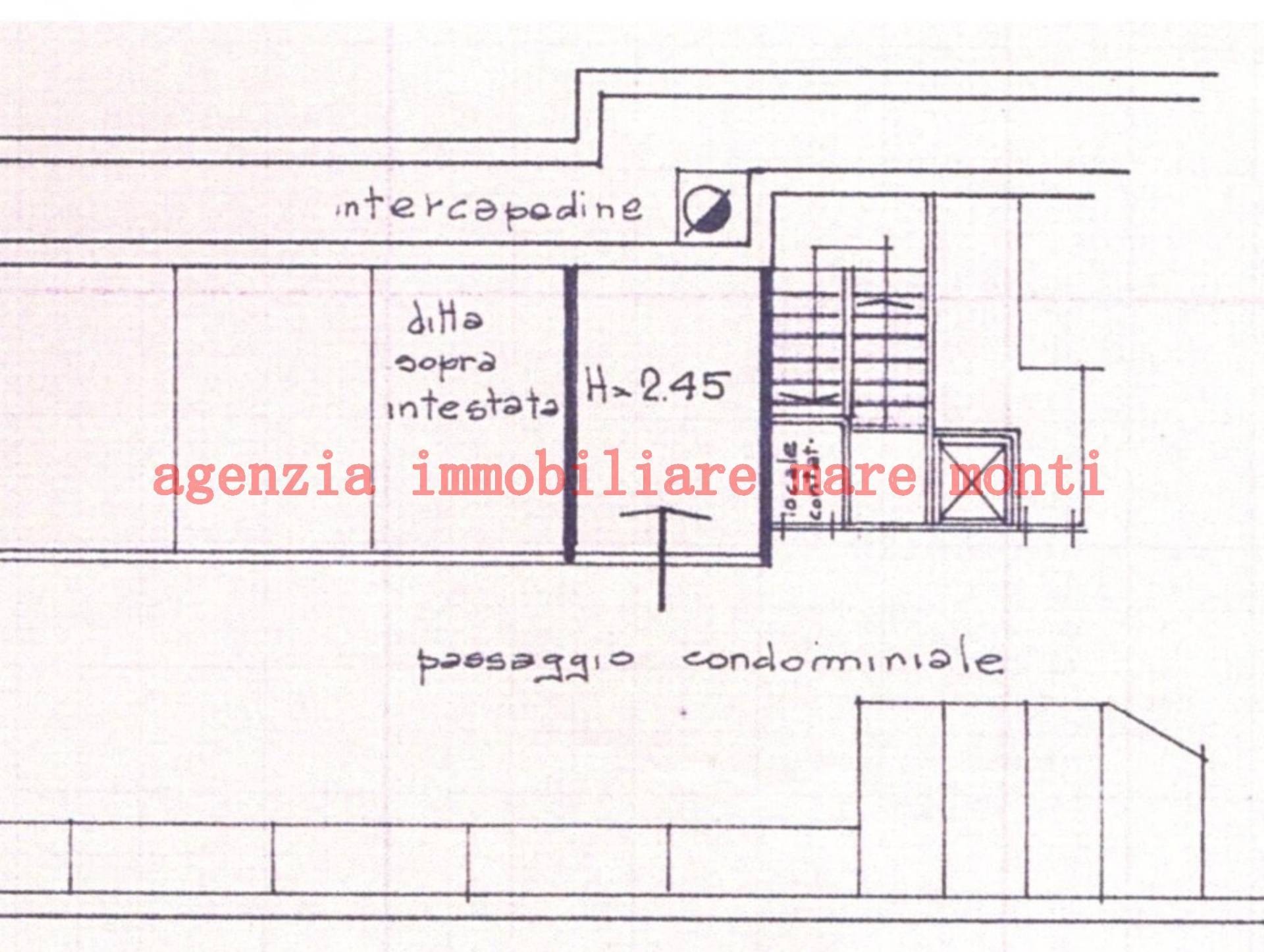 Immagine 13 di Appartamento in vendita  in via la rusca 25 a Savona