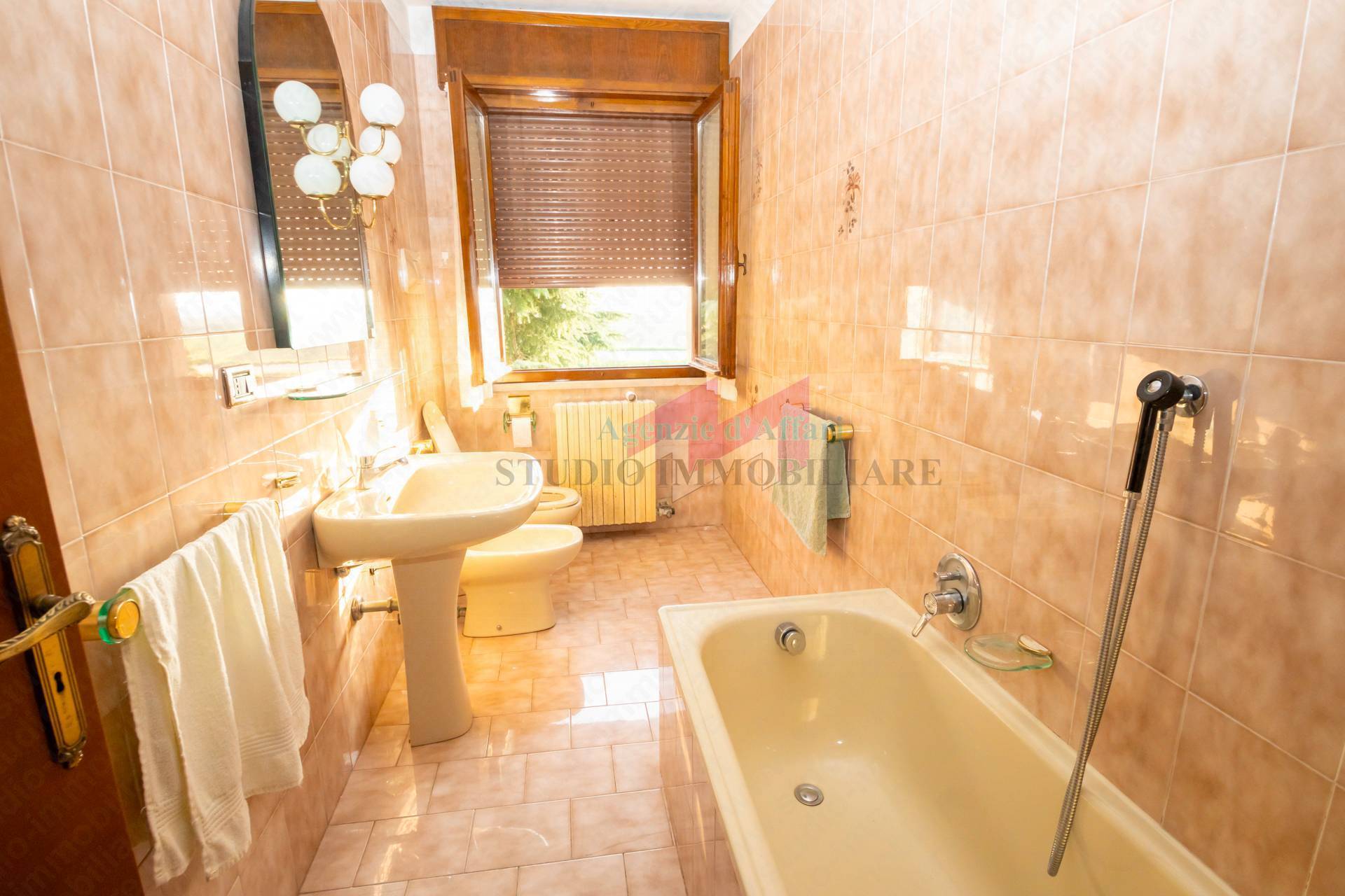 Immagine 8 di Casa semindipendente in vendita  in Via Matteotti 29 a Calto