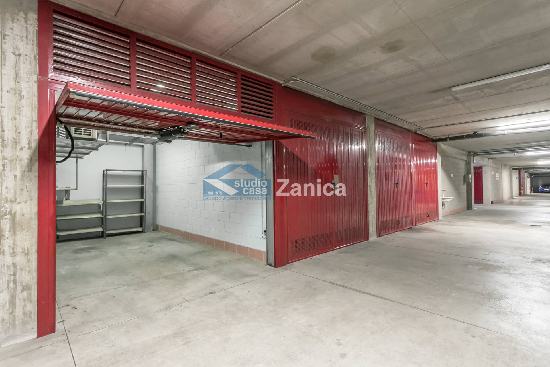 Immagine 10 di Negozio in vendita  in Via Andrea Previtali a Bergamo