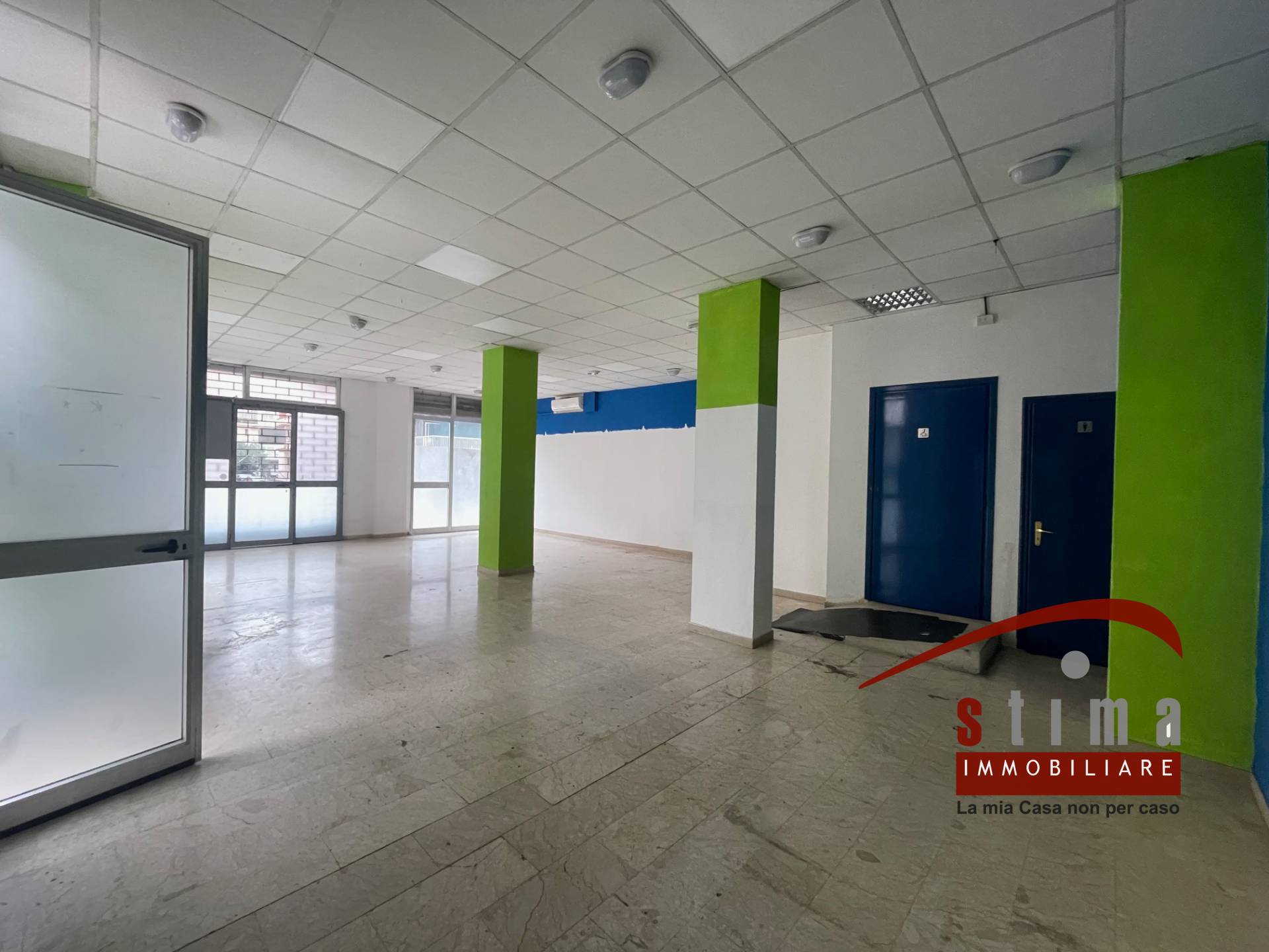 Immagine 17 di Locale commerciale in affitto  in via polibio 75 a Siracusa