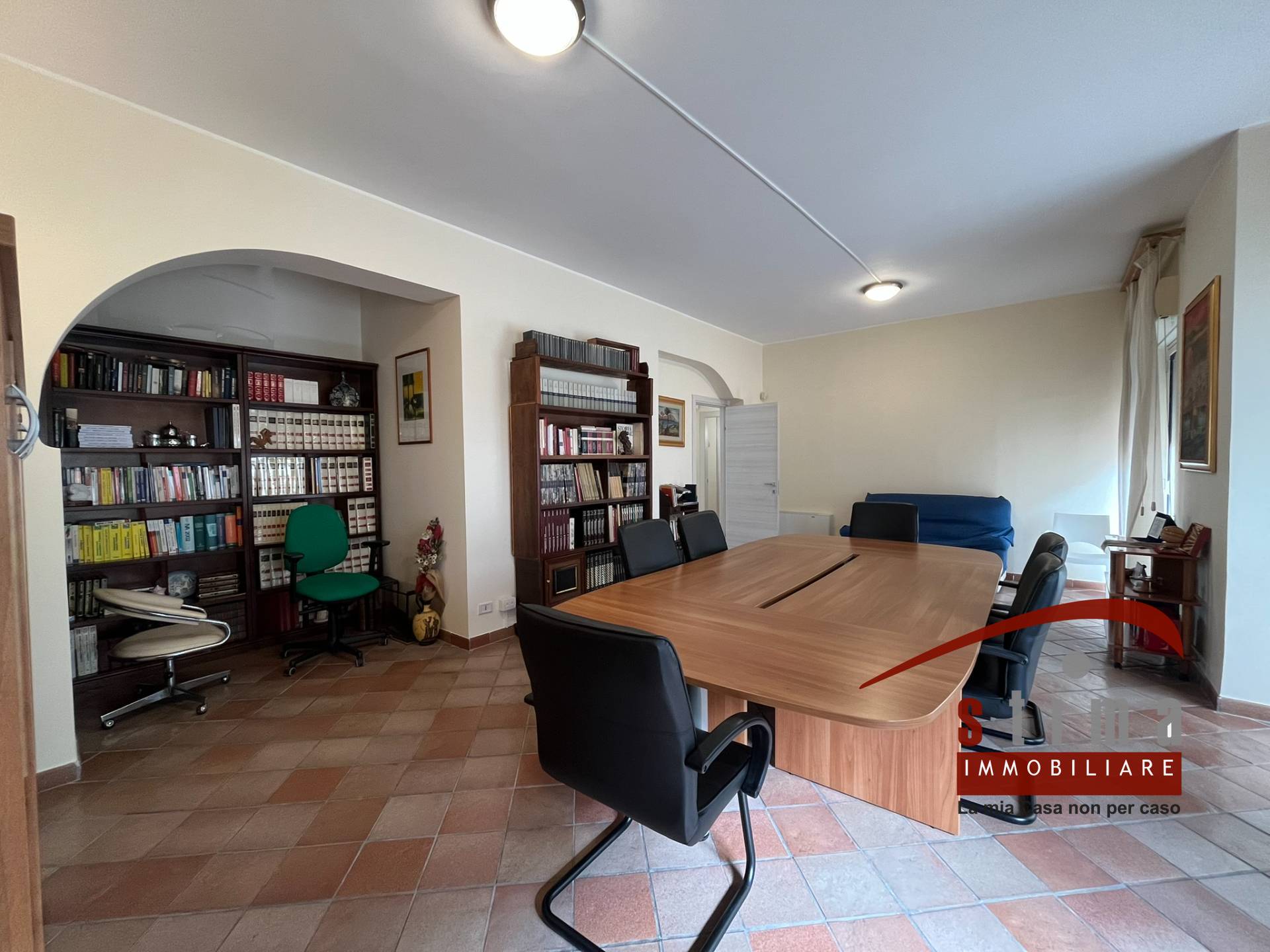 Immagine 2 di Appartamento in vendita  in via Tevere 10 a Siracusa