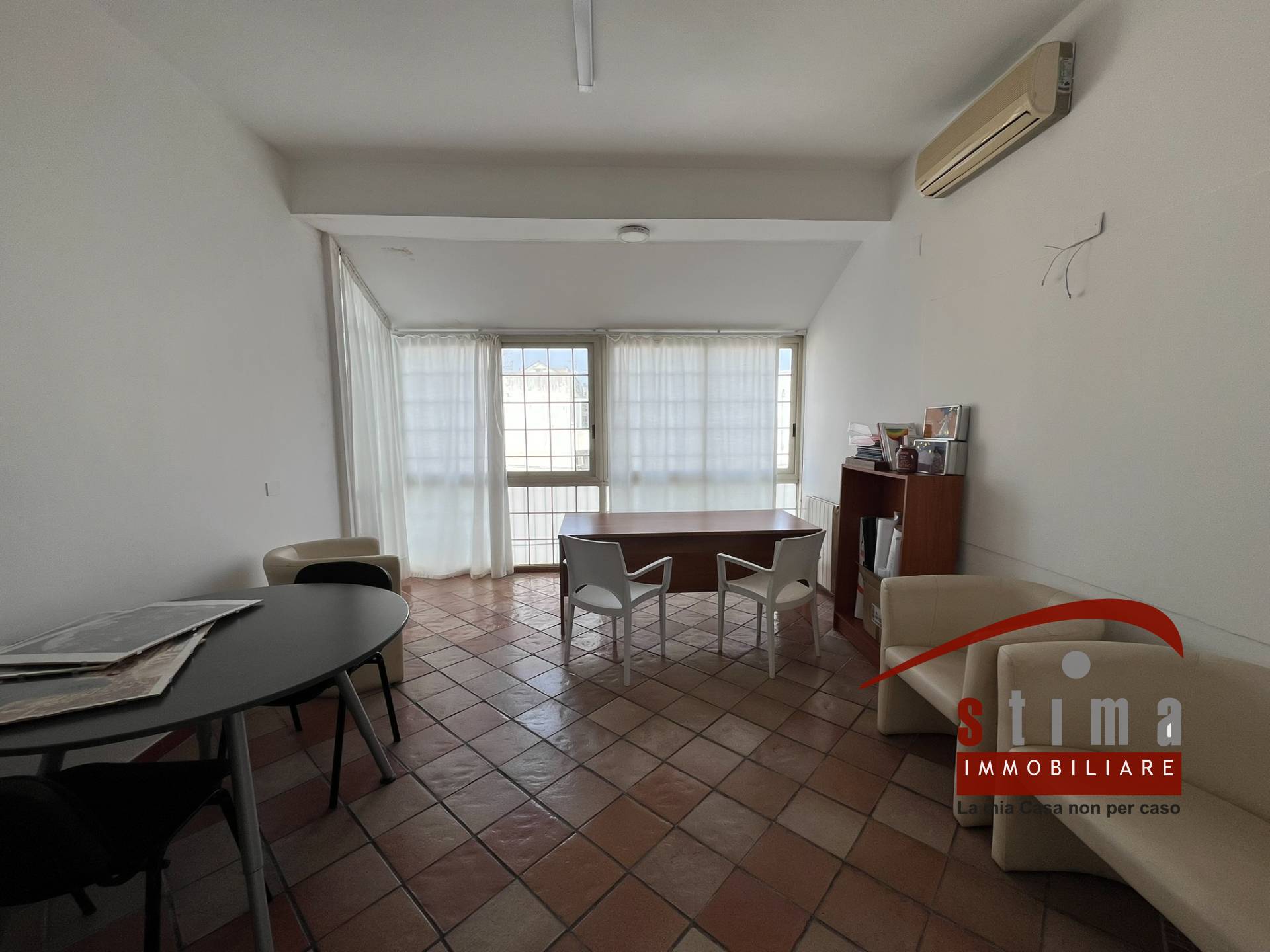 Immagine 7 di Appartamento in vendita  in via Tevere 10 a Siracusa