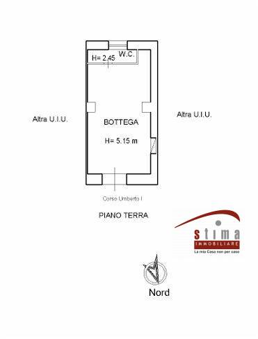 Immagine 12 di Locale commerciale in vendita  in corso umberto primo 81 a Siracusa