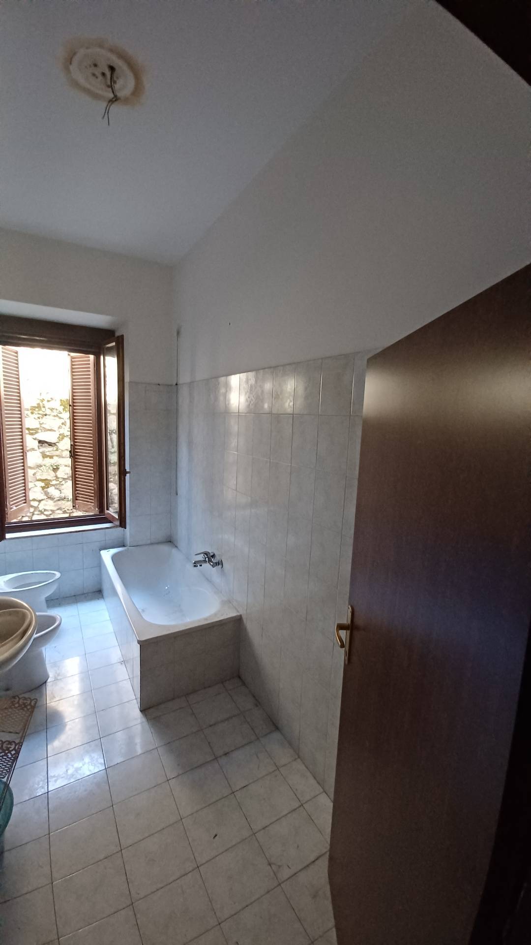 Immagine 7 di Appartamento in vendita  in Via Roma 87 a Arnara