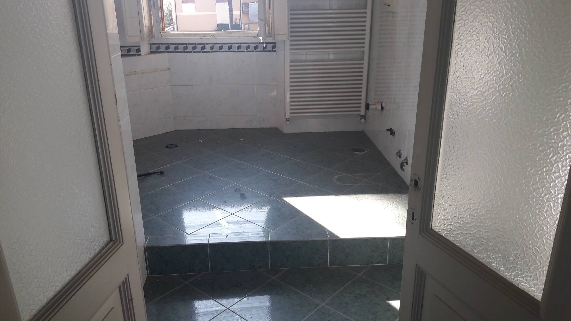 Immagine 11 di Villa in vendita  a Besano