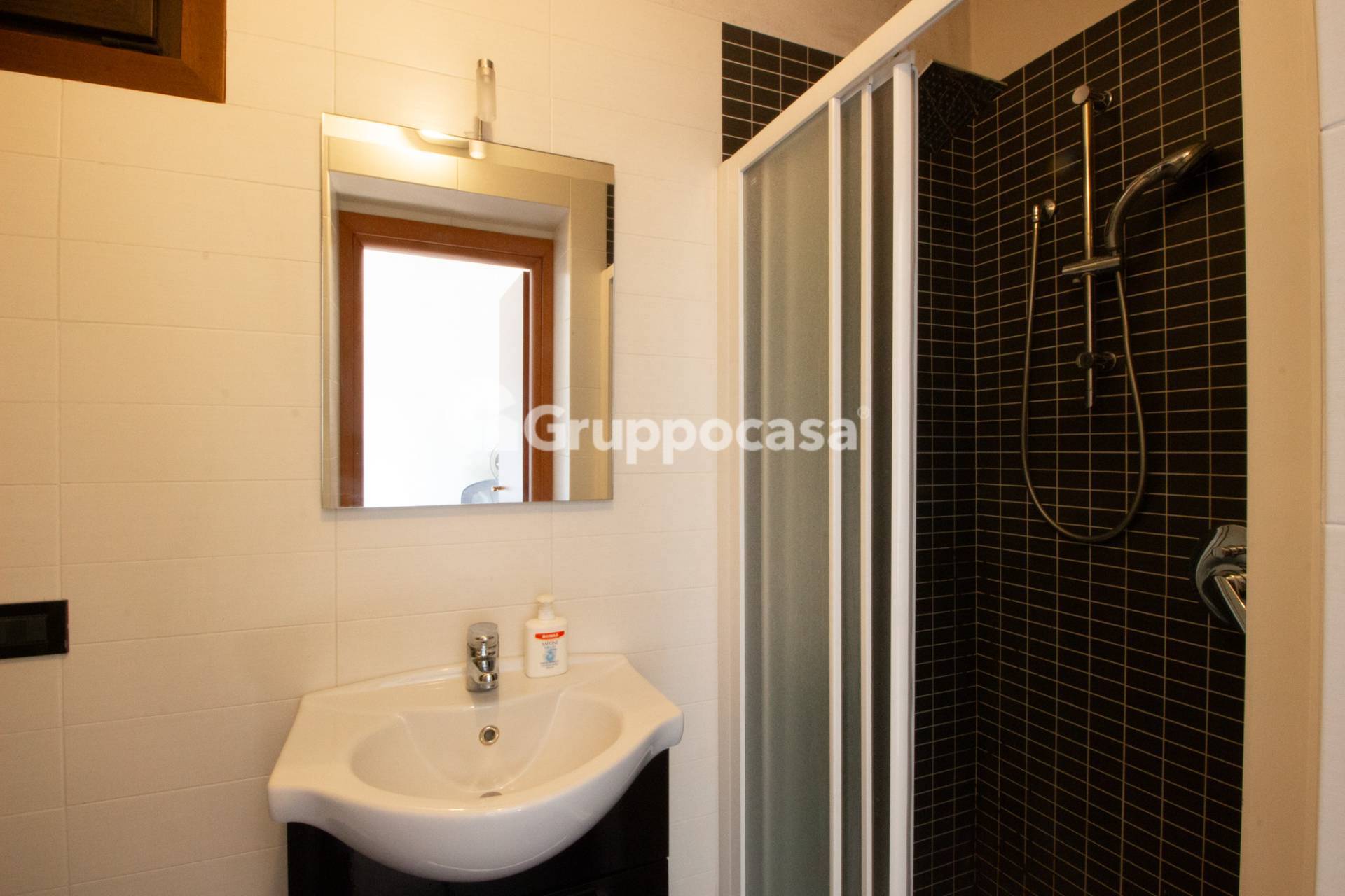 Immagine 28 di Appartamento in affitto  in Via Roma 19 a Bernate Ticino