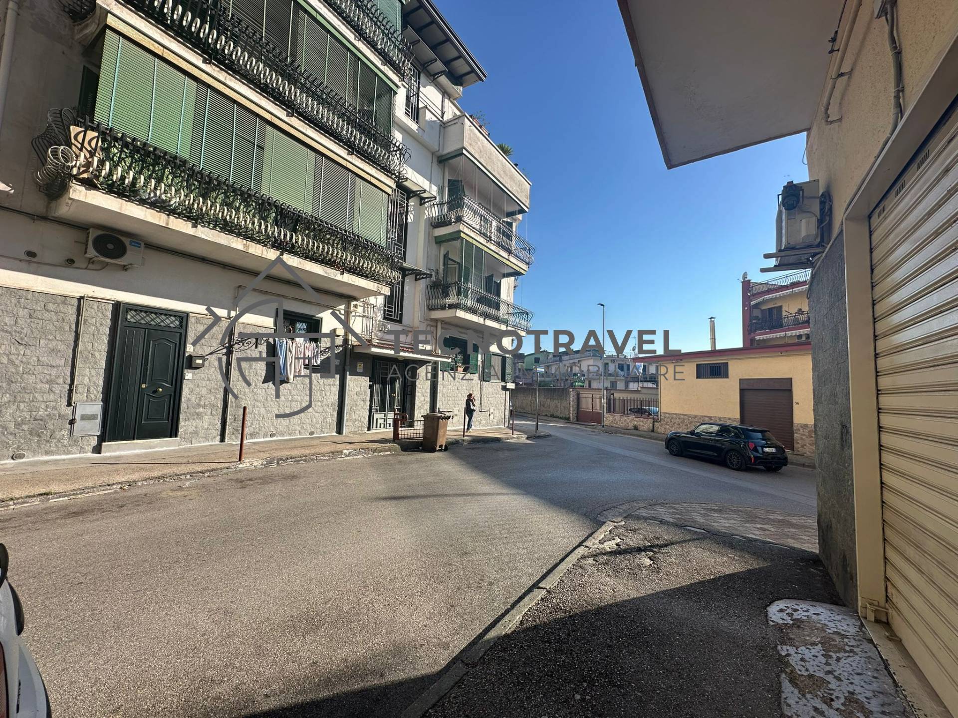 Immagine 3 di Locale commerciale in affitto  in via de santis 1 a Casoria