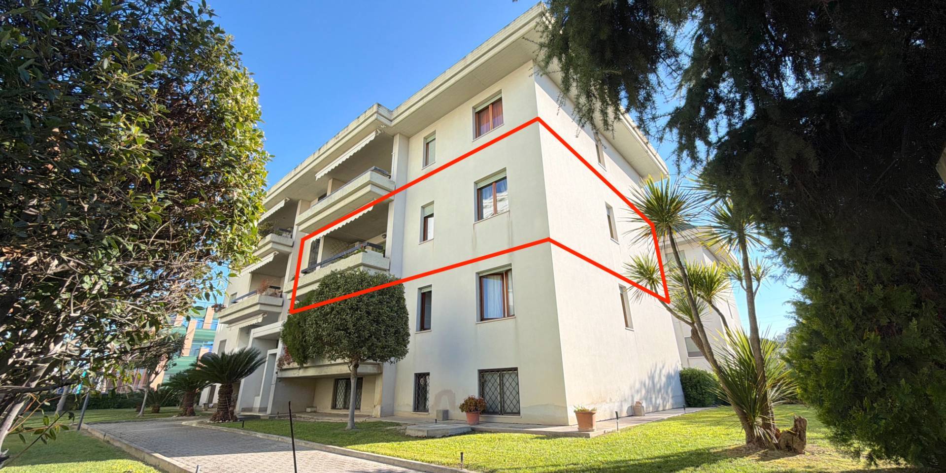 Immagine 41 di Appartamento in vendita  in Via Del Vignola 8 a San Benedetto Del Tronto