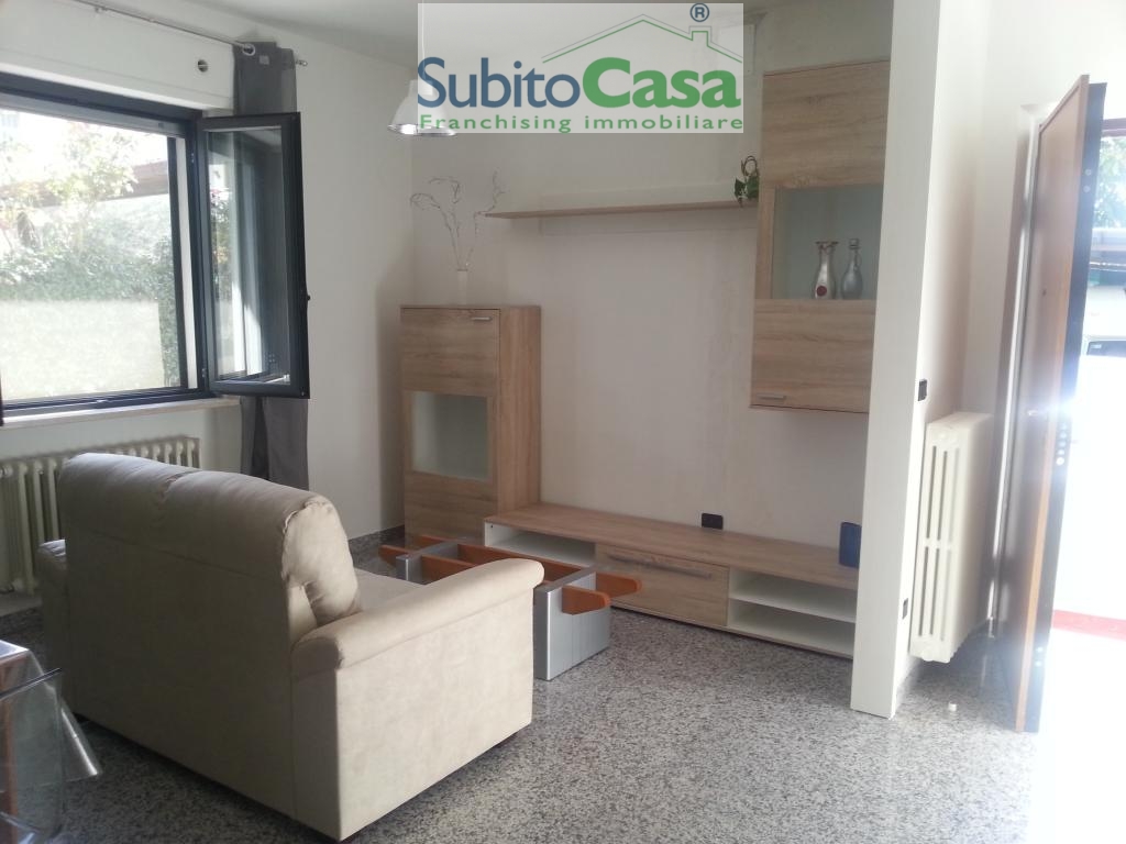 Immagine 5 di Appartamento in affitto  in Via Monte Grappa a Chieti