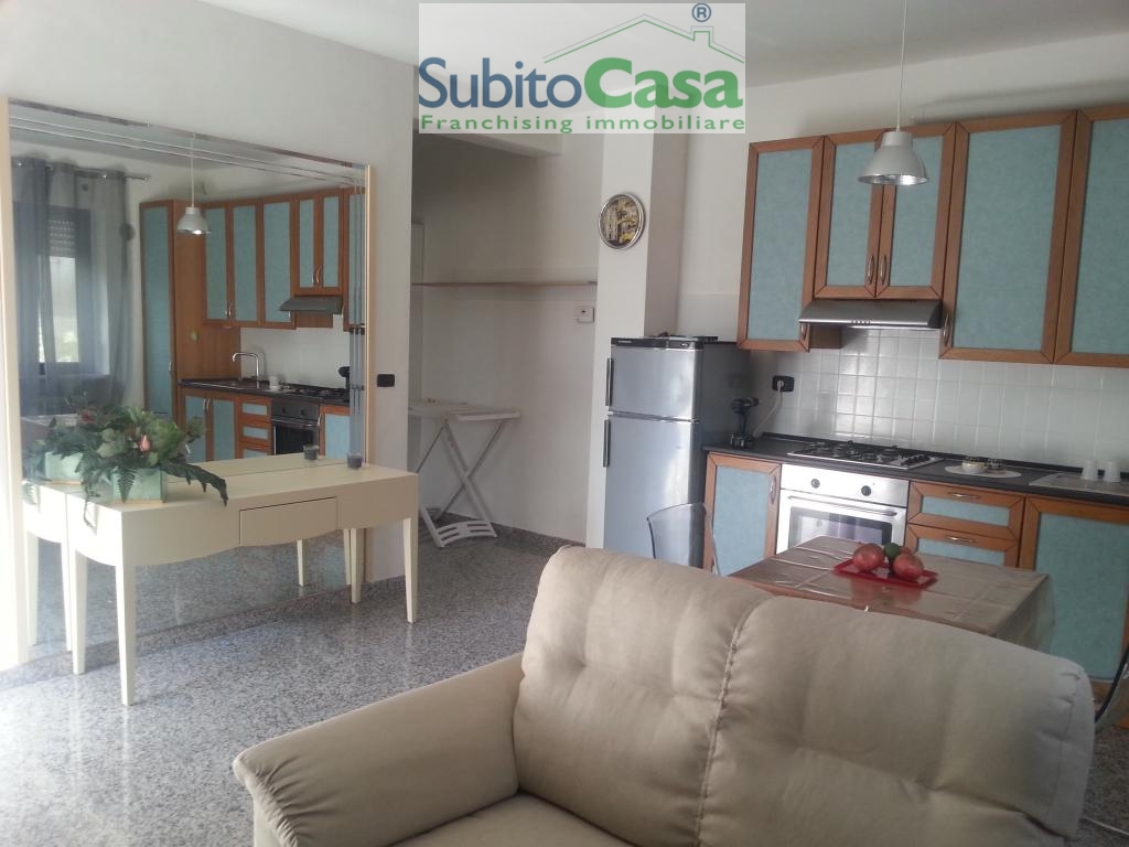 Immagine 6 di Appartamento in affitto  in Via Monte Grappa a Chieti