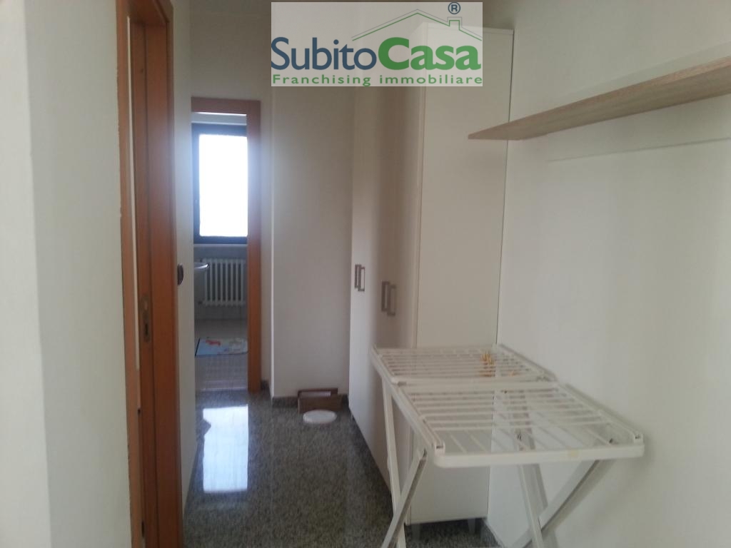 Immagine 10 di Appartamento in affitto  in Via Monte Grappa a Chieti
