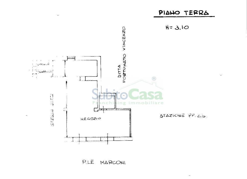 Immagine 16 di Locale commerciale in affitto  in Piazza Marconi 35/36 a Chieti