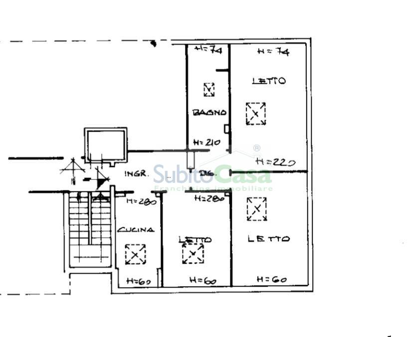 Immagine 41 di Attico in vendita  in Via Dei Peligni 30 a Chieti