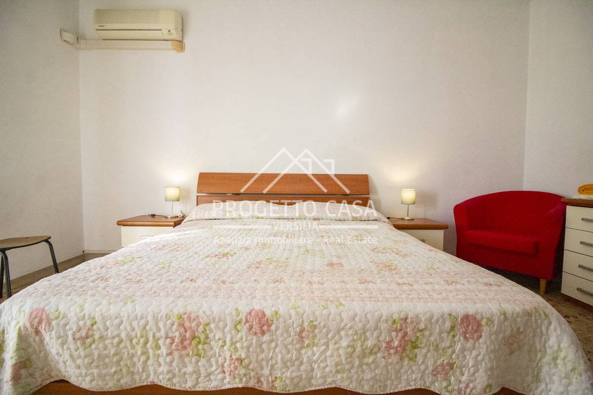 Immagine 17 di Appartamento in vendita  in via santa caterina a Camaiore