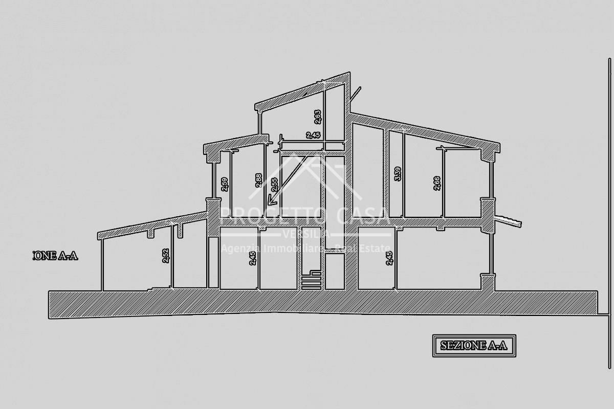 Immagine 44 di Casa indipendente in vendita  in VIA DEI LECCI a Viareggio