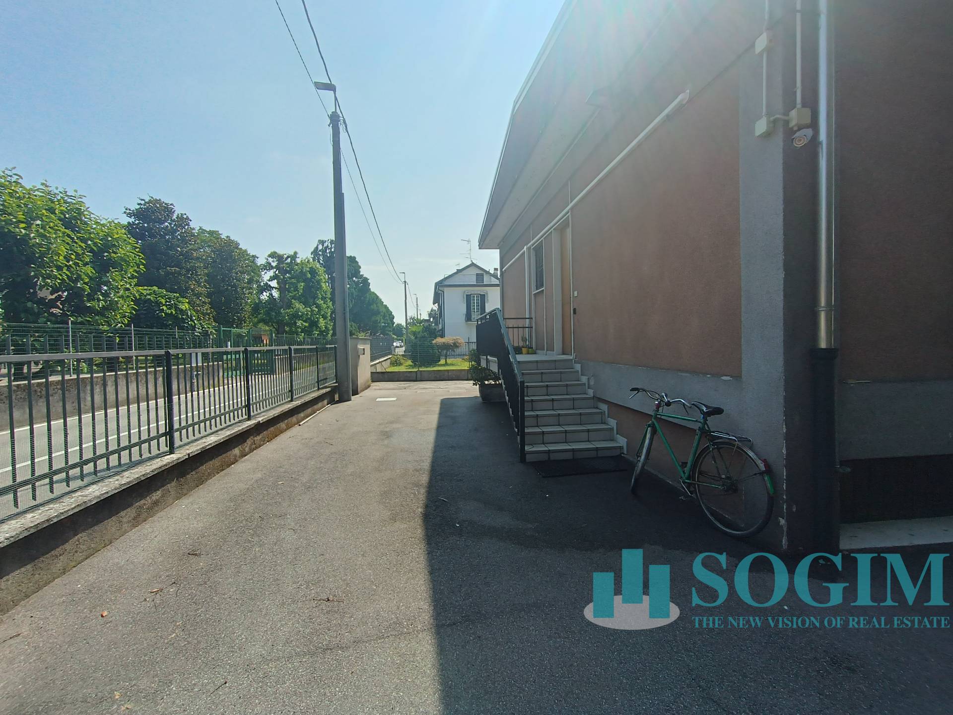 Immagine 3 di Capannone industriale in vendita  in Via Silvio Pellico 19 a Rovellasca