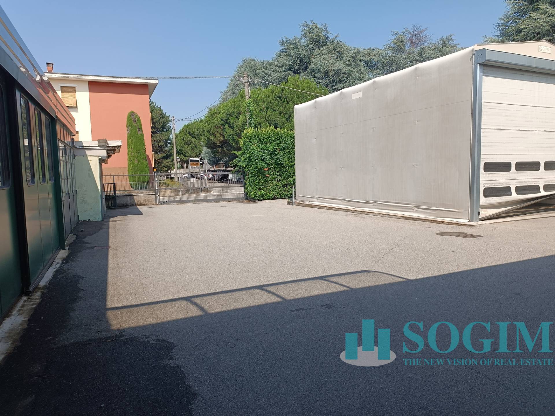 Immagine 20 di Capannone industriale in vendita  in Via Silvio Pellico 19 a Rovellasca