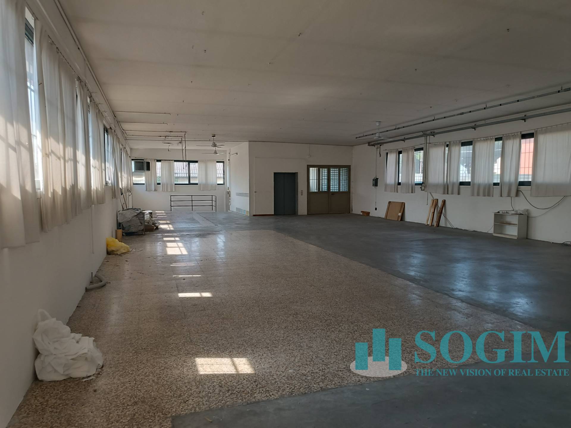 Immagine 6 di Capannone industriale in vendita  in Via Silvio Pellico 19 a Rovellasca