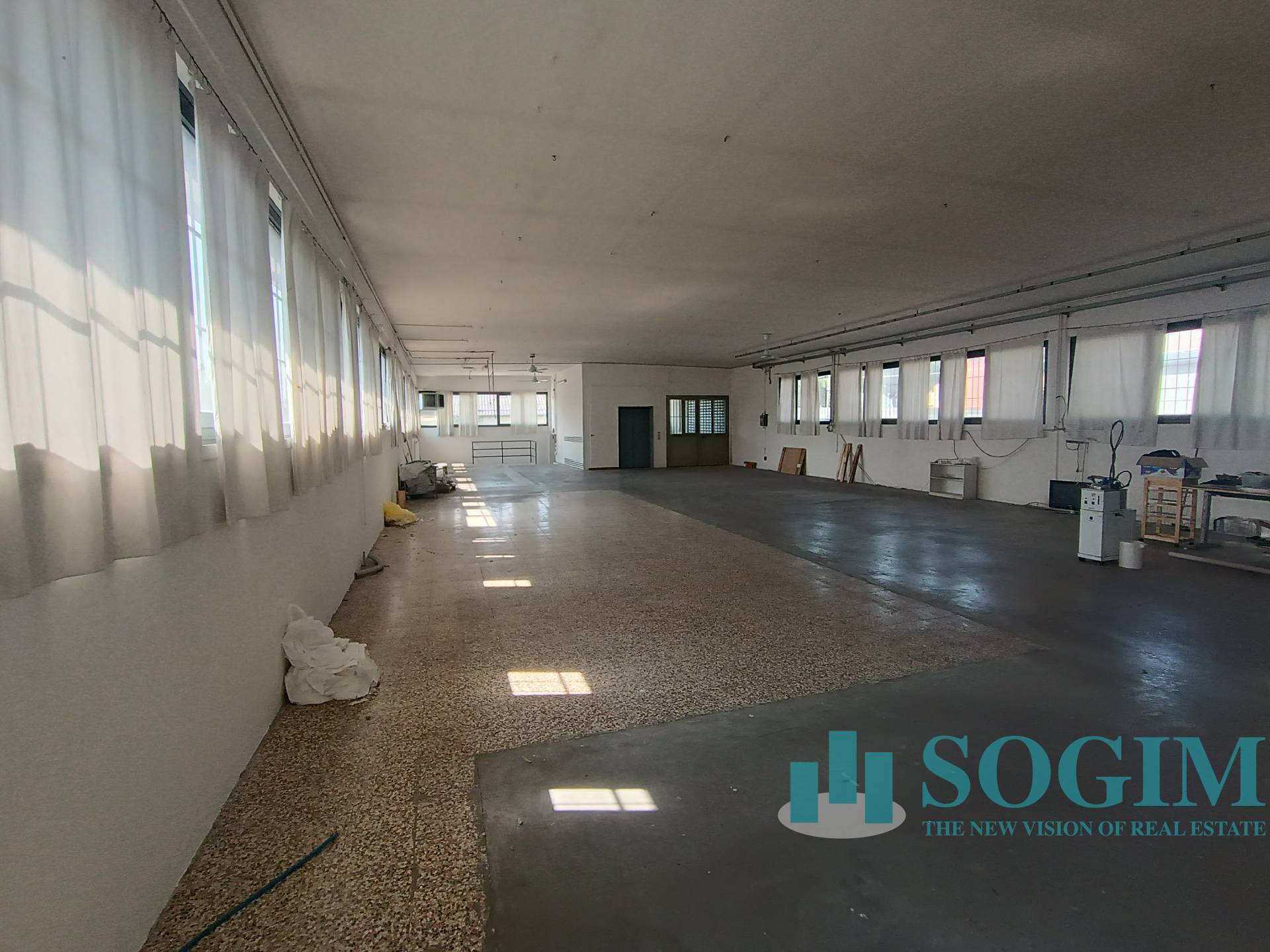 Immagine 7 di Capannone industriale in vendita  in Via Silvio Pellico 19 a Rovellasca