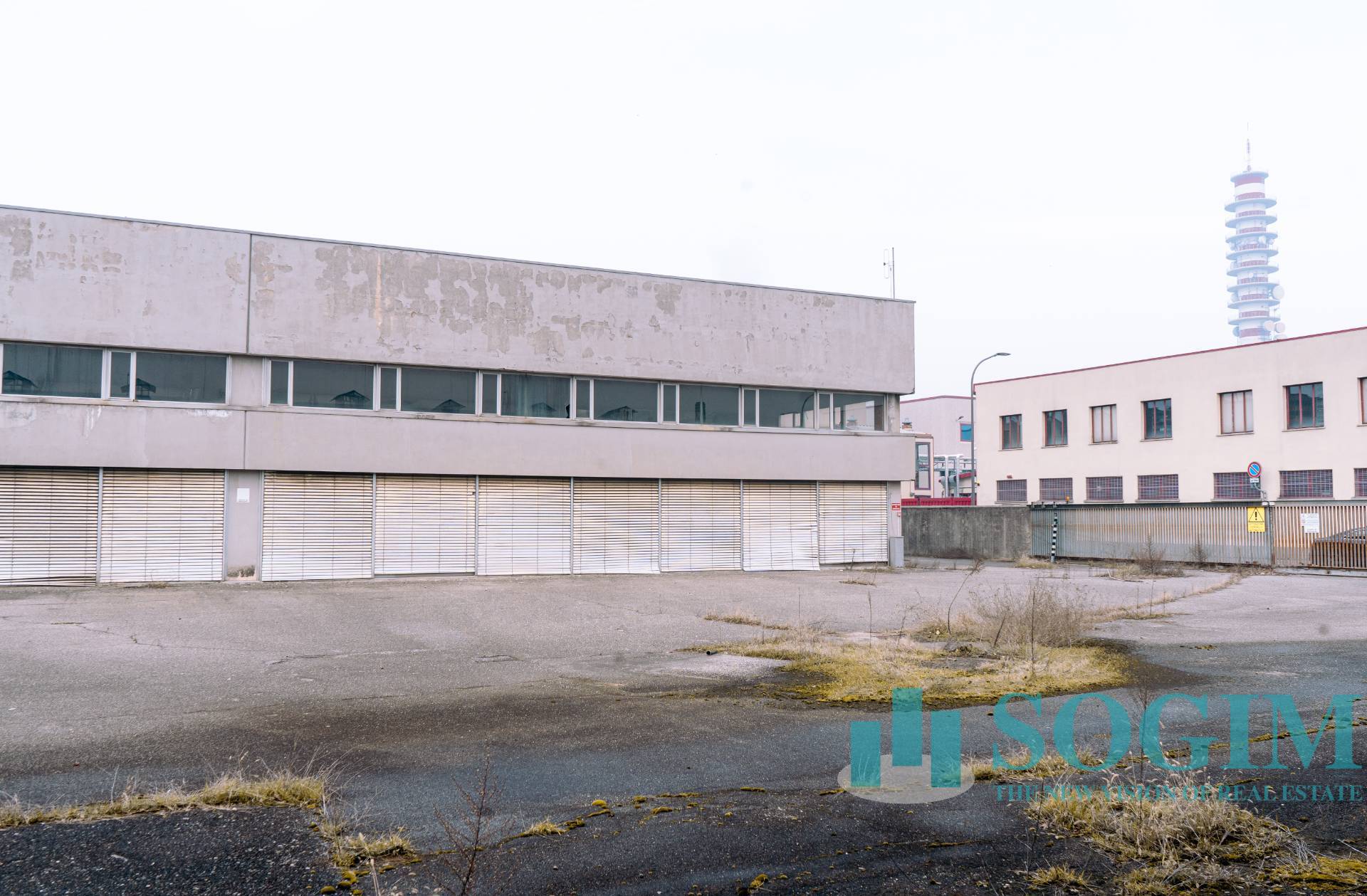 Immagine 1 di Capannone industriale in vendita  in Strada antica per Cassano a Cernusco Sul Naviglio
