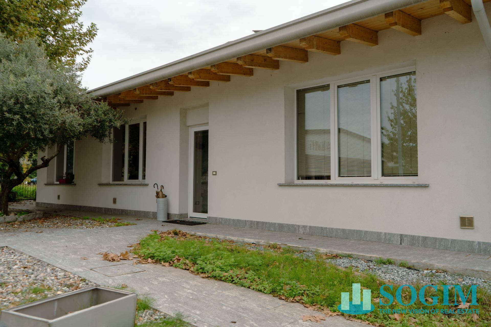 Immagine 2 di Capannone industriale in vendita  in Viale Industria a Lentate Sul Seveso