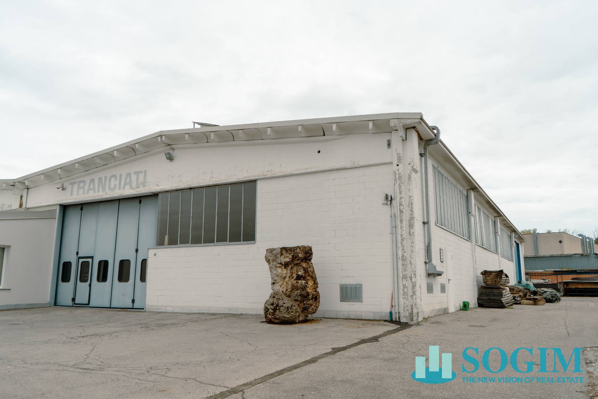 Immagine 5 di Capannone industriale in vendita  in Viale Industria a Lentate Sul Seveso