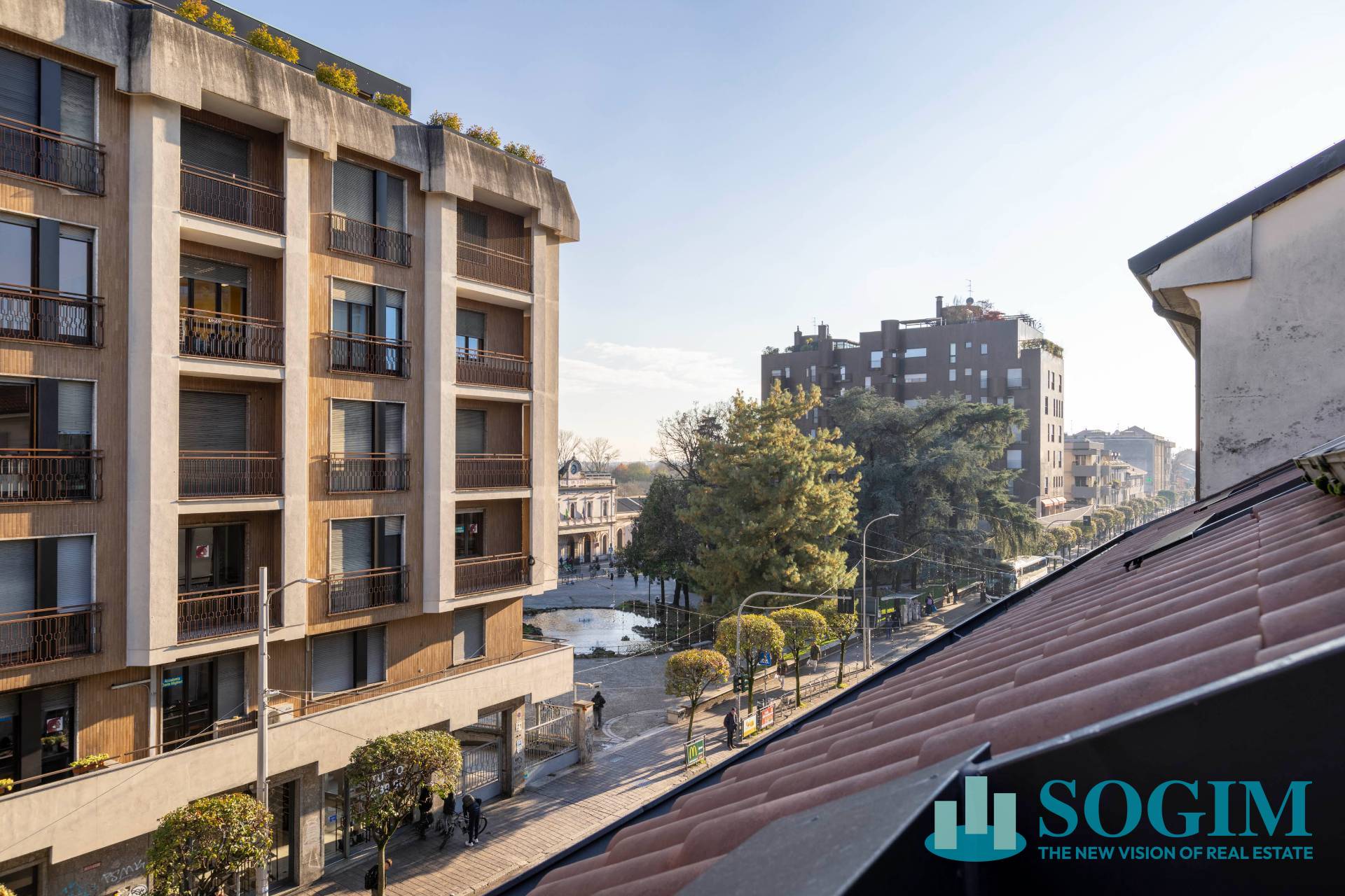 Immagine 23 di Appartamento in vendita  a Monza