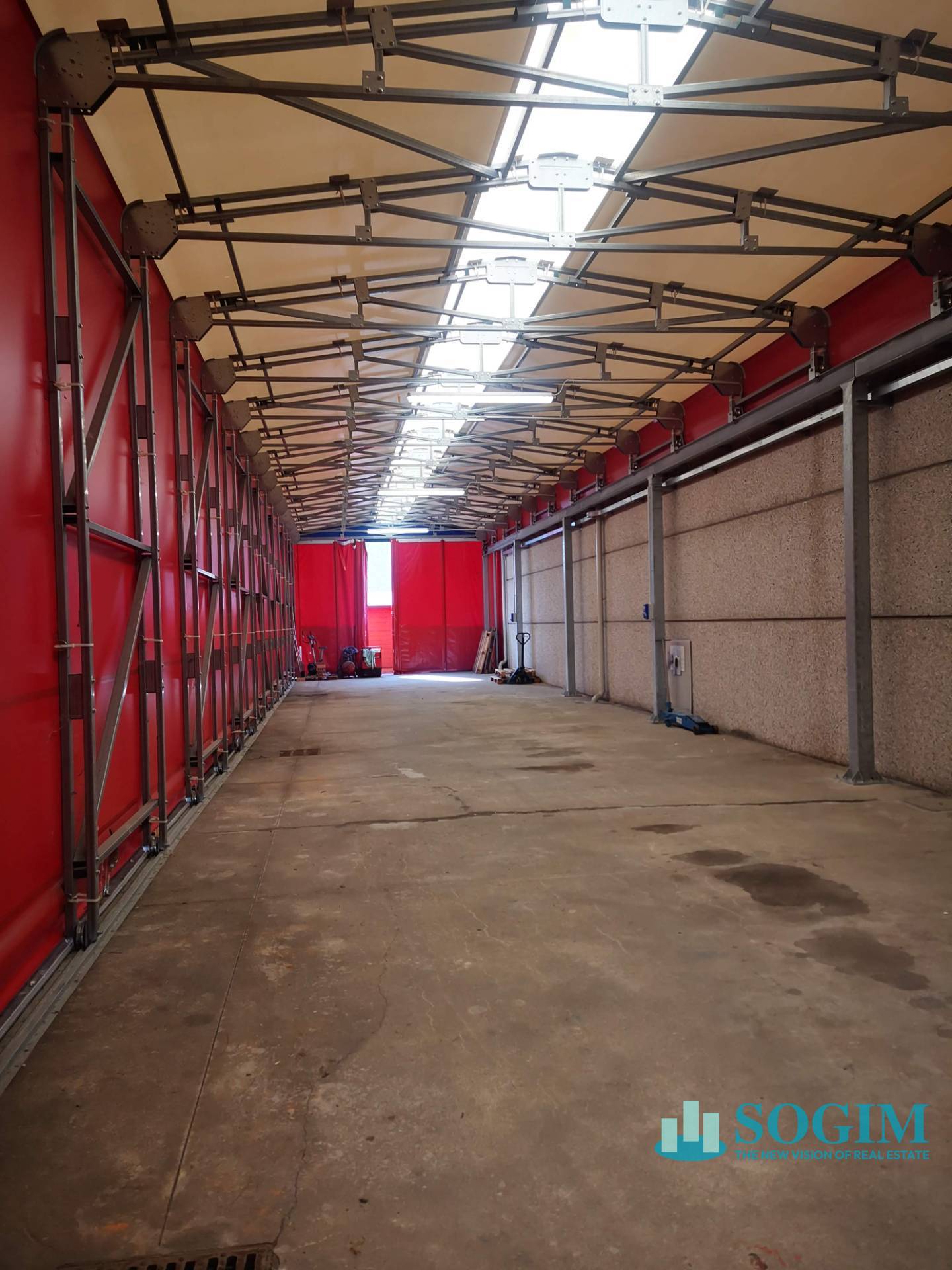 Immagine 16 di Capannone industriale in affitto  in Venegoni 22/A a Bareggio