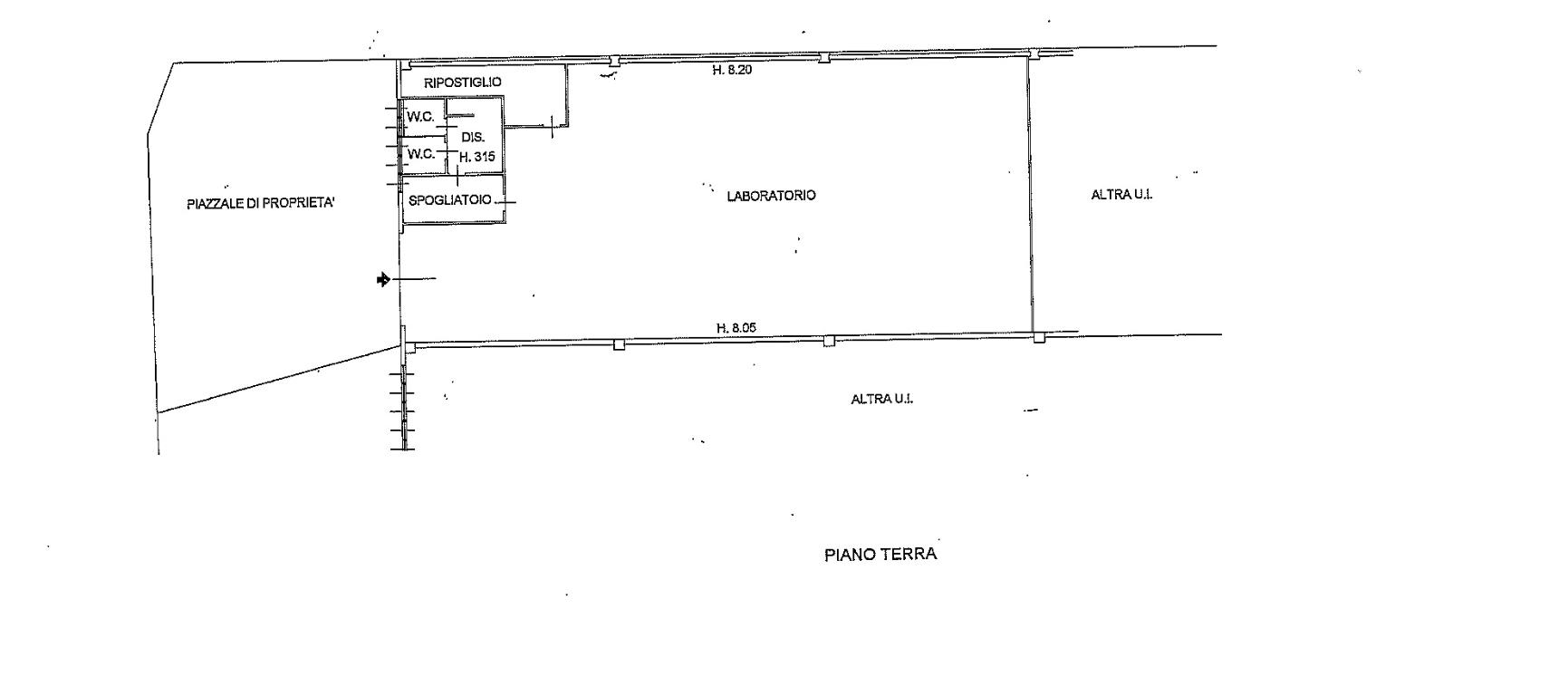 Immagine 6 di Capannone industriale in vendita  a Carugo