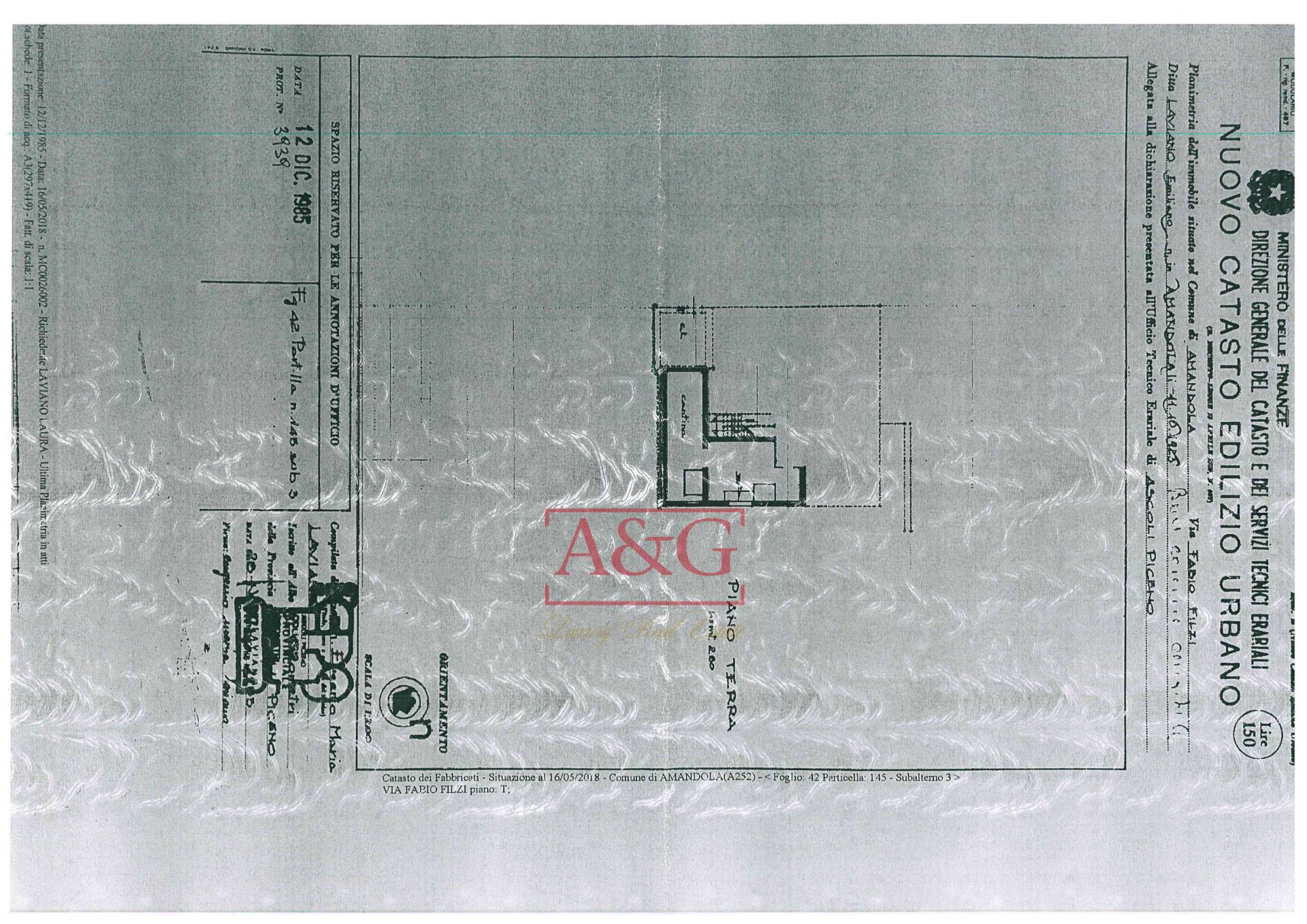 Immagine 39 di Villa in vendita  in fabio filzi a Amandola