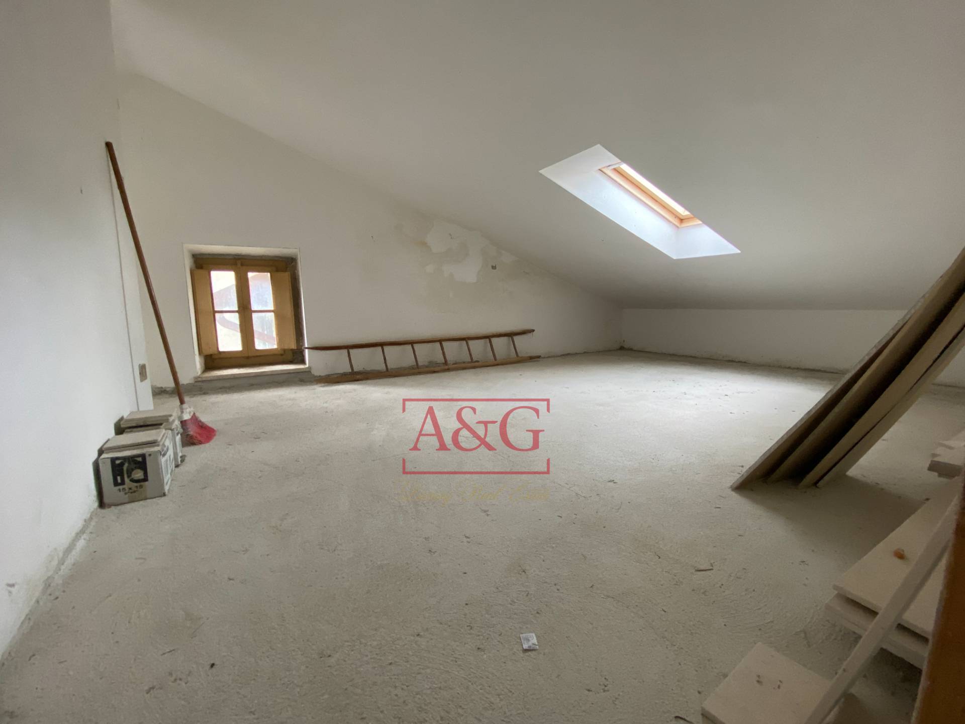 Immagine 32 di Casa indipendente in vendita  in Località Piano a Montegallo