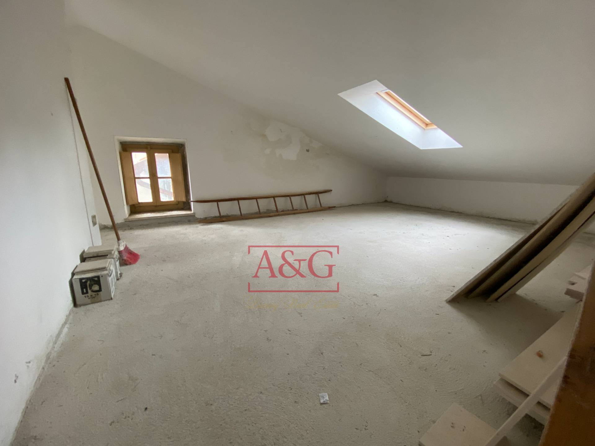 Immagine 35 di Casa indipendente in vendita  in Località Piano a Montegallo