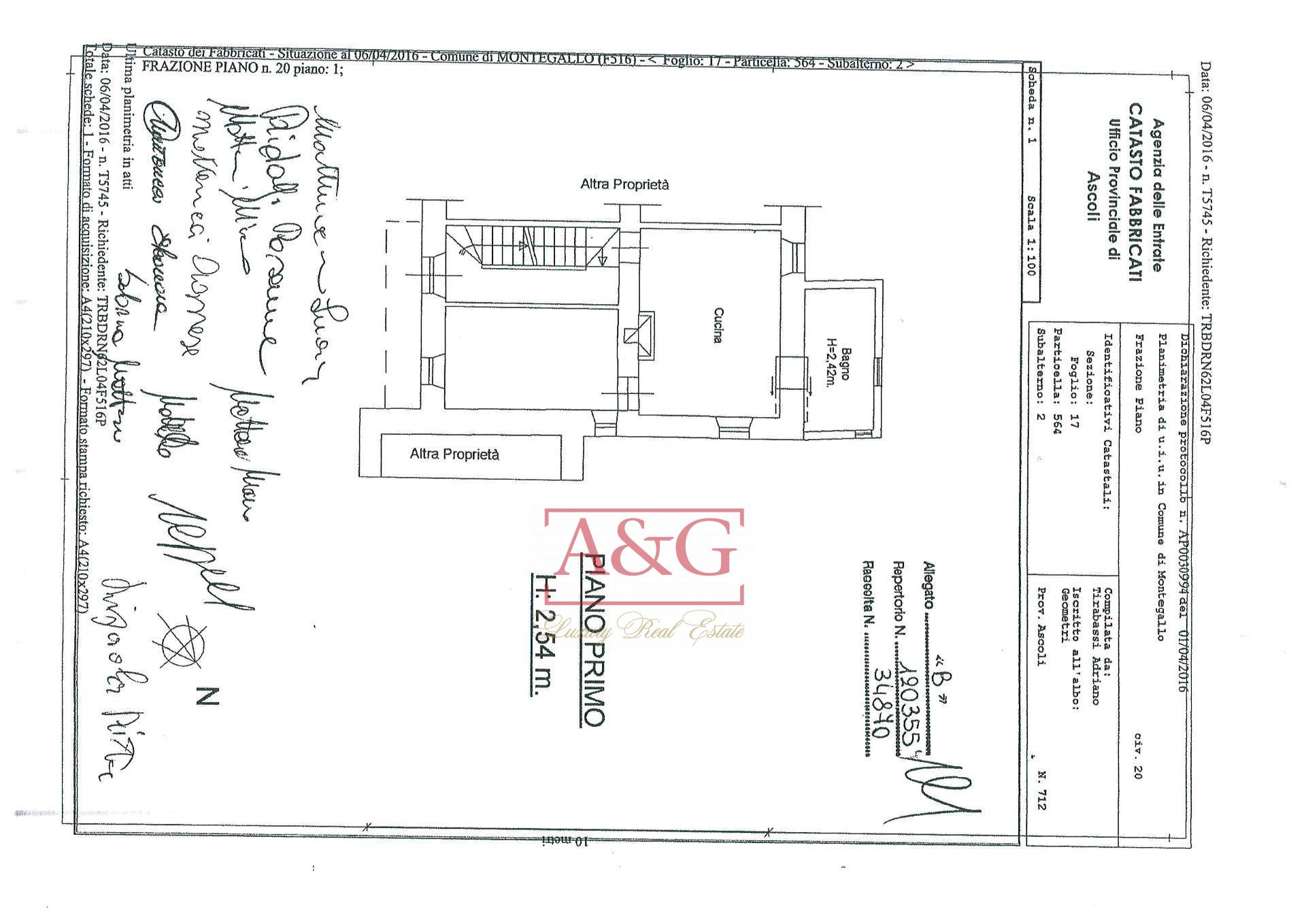 Immagine 45 di Casa indipendente in vendita  in Località Piano a Montegallo