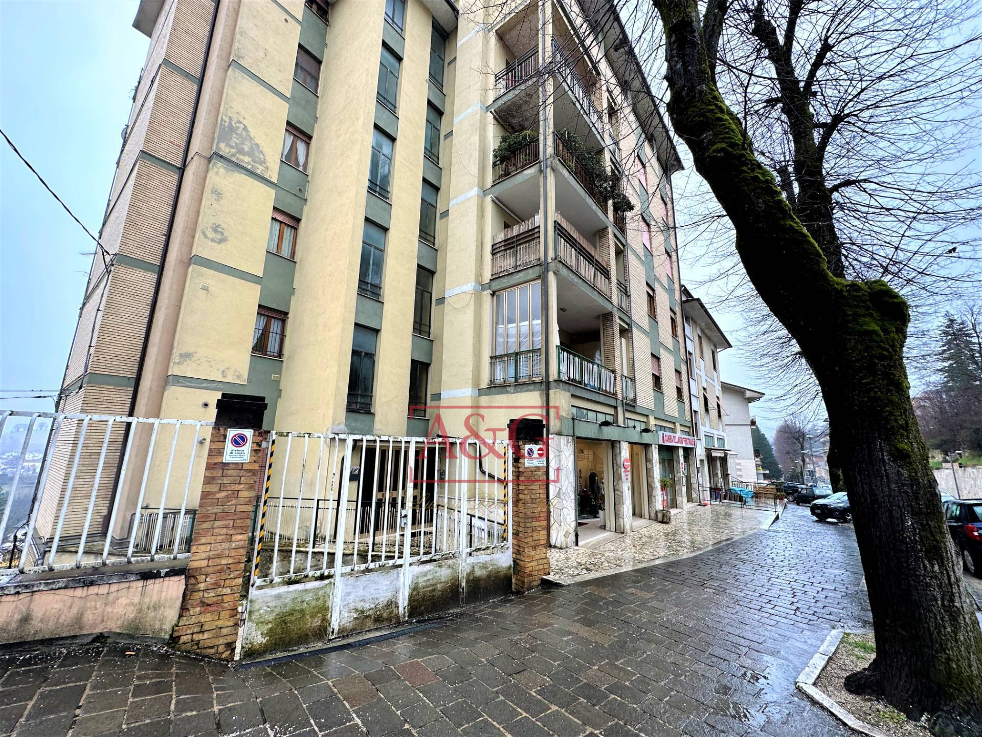 Immagine 23 di Appartamento in vendita  in Via Cesare Battisti 79 a Amandola