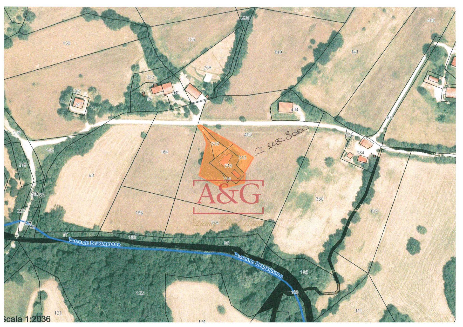 Immagine 20 di Rustico / casale in vendita  in Contrada Colvenale a Camporotondo Di Fiastrone