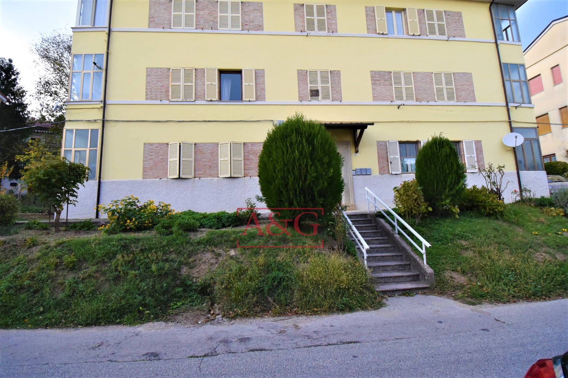 Immagine 13 di Appartamento in vendita  in Via Pignotto 6 a Amandola