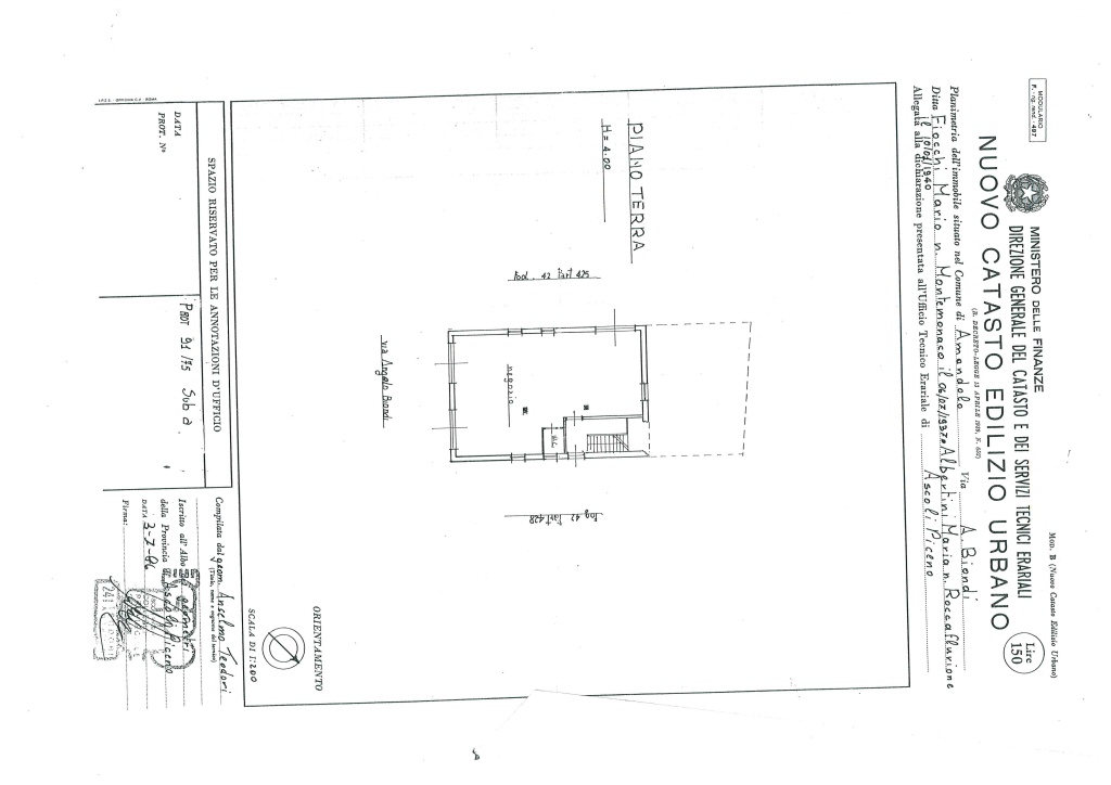Immagine 20 di Locale commerciale in affitto  a Amandola
