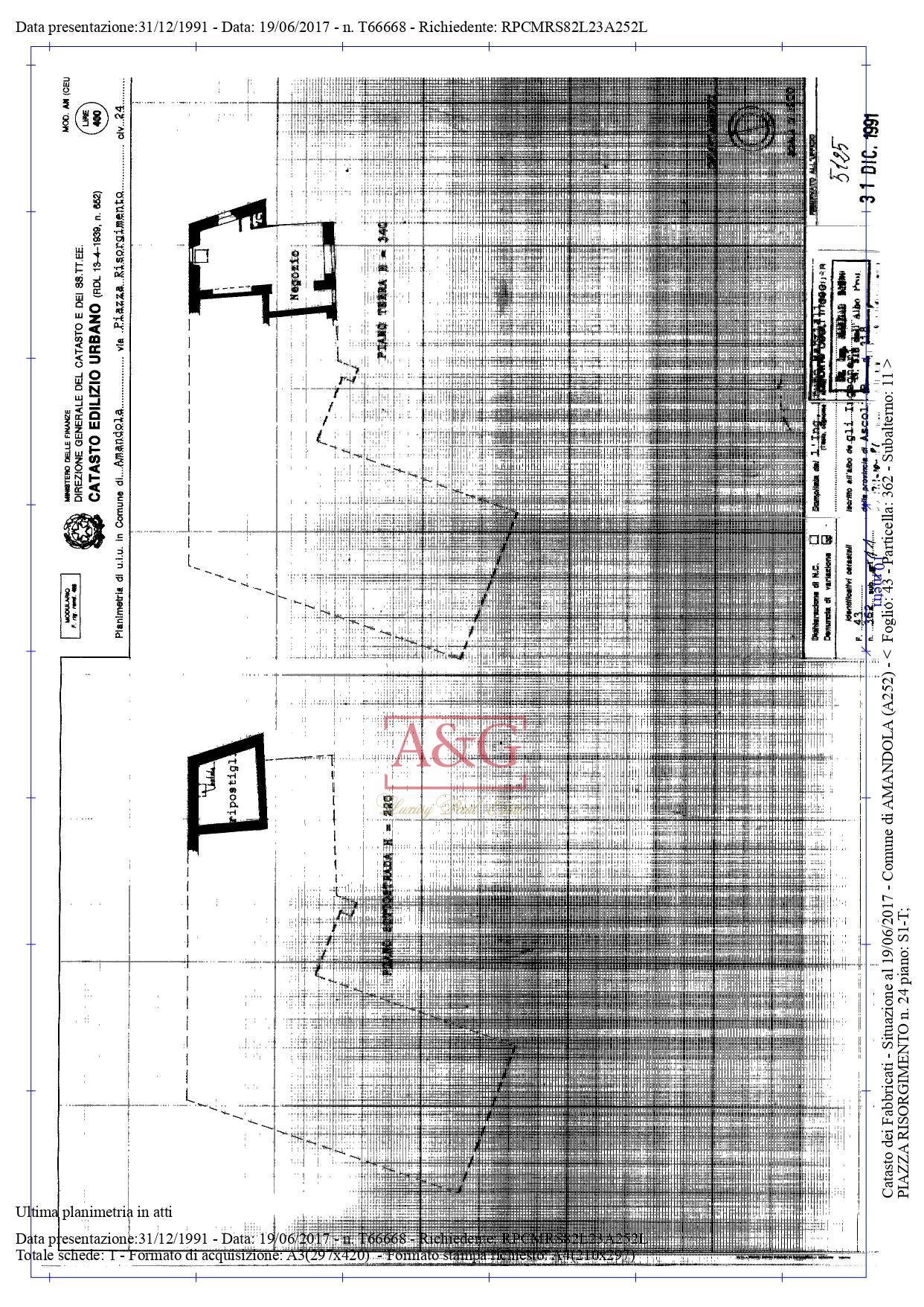 Immagine 9 di Locale commerciale in affitto  in PIAZZA RISORGIMENTO a Amandola