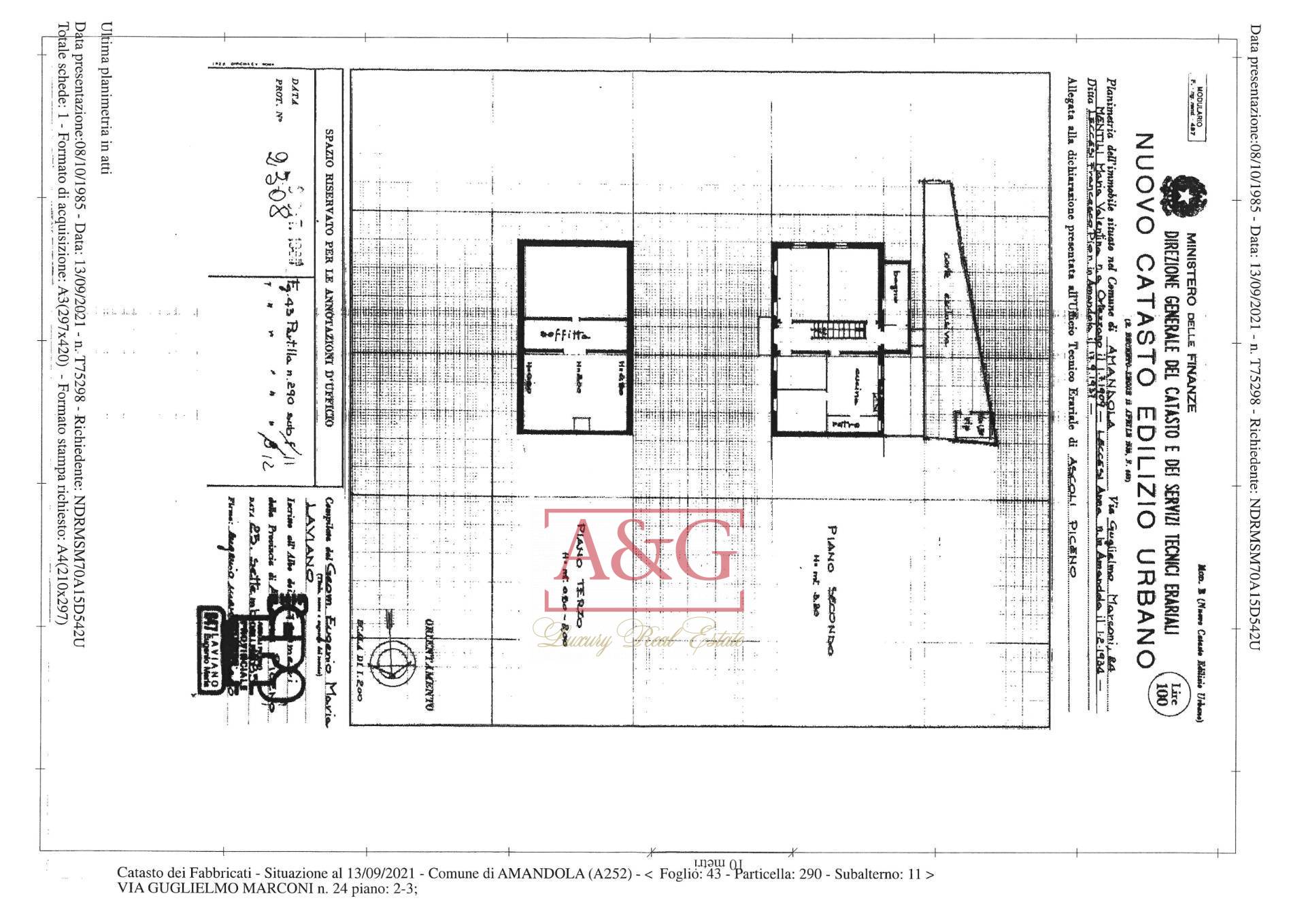 Immagine 36 di Casa indipendente in vendita  in Via Guglielmo Marconi 24 a Amandola