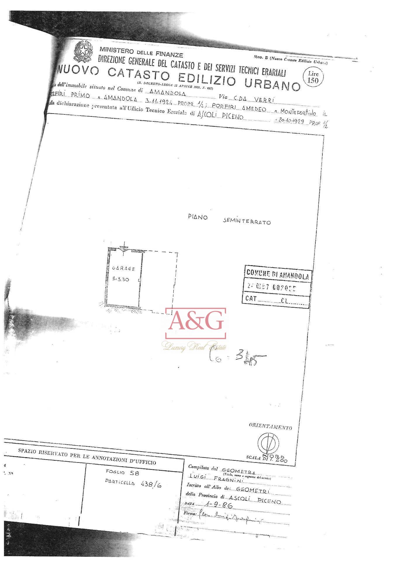 Immagine 19 di Appartamento in vendita  in villa verri a Amandola