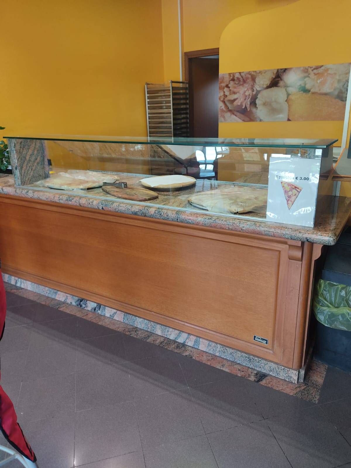 Immagine 3 di Attività commerciale in vendita  in via roma 2 a Castelbelforte