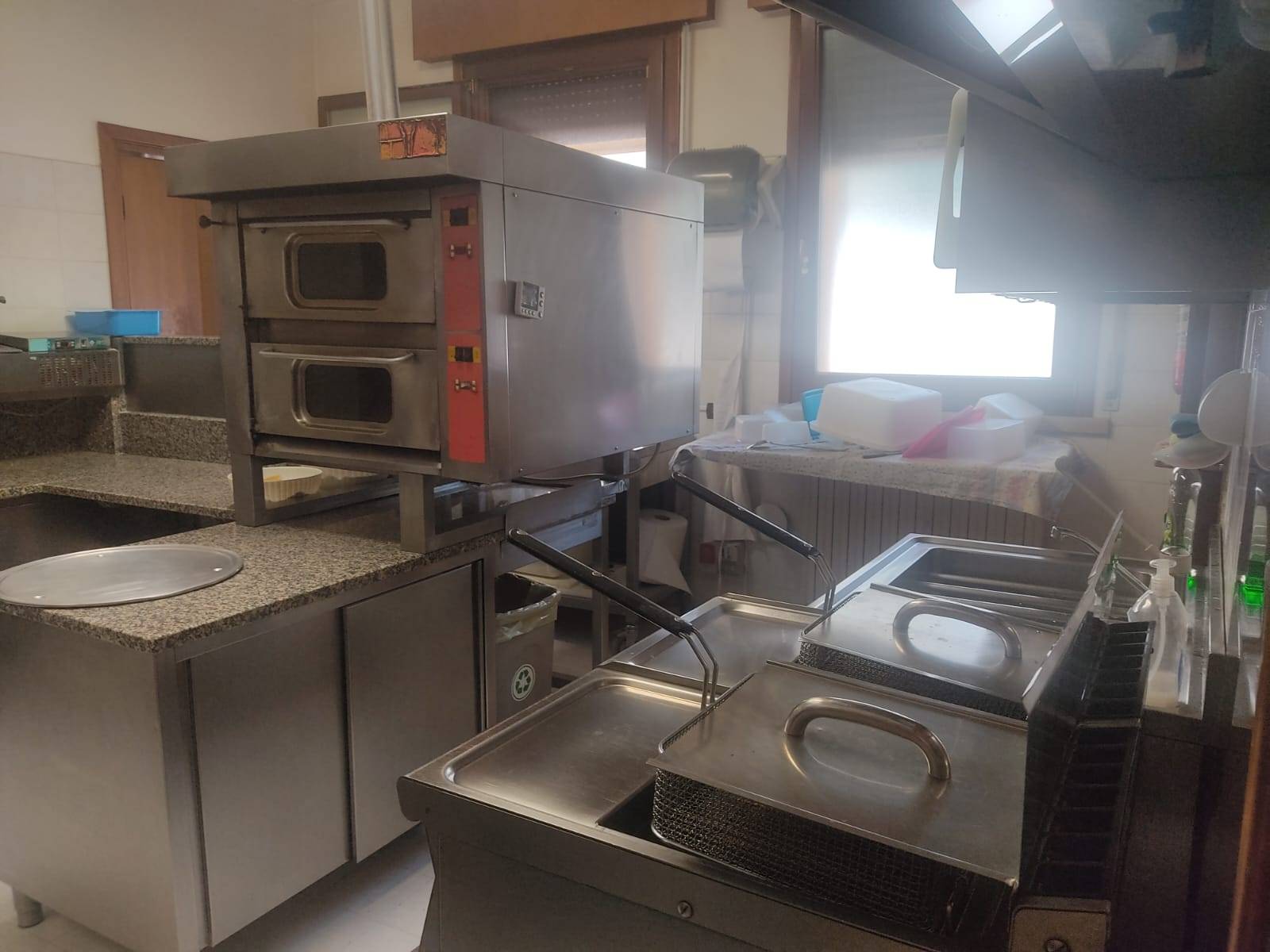 Immagine 7 di Attività commerciale in vendita  in via roma 2 a Castelbelforte