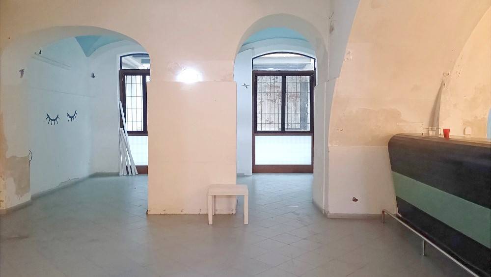 Immagine 4 di Locale commerciale in vendita  in Via San Basilio 37 a Palermo
